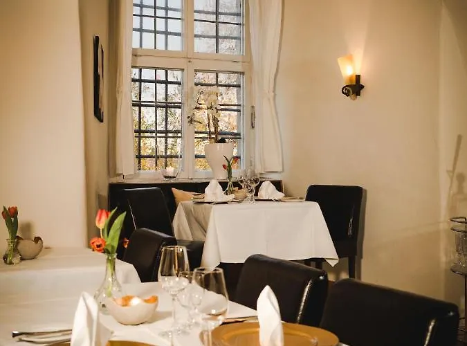 Ξενοδοχείο Burg 4*