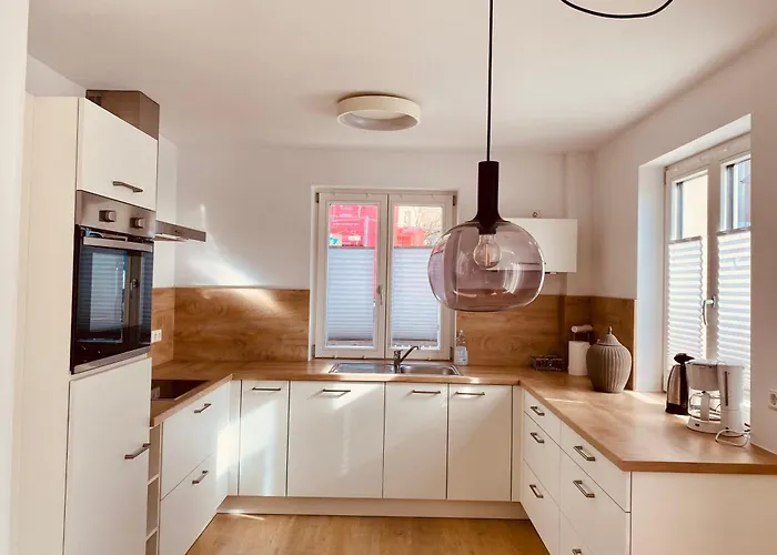 Burg Ξενοδοχείο