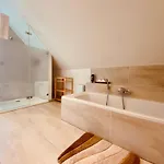 Burg 4*